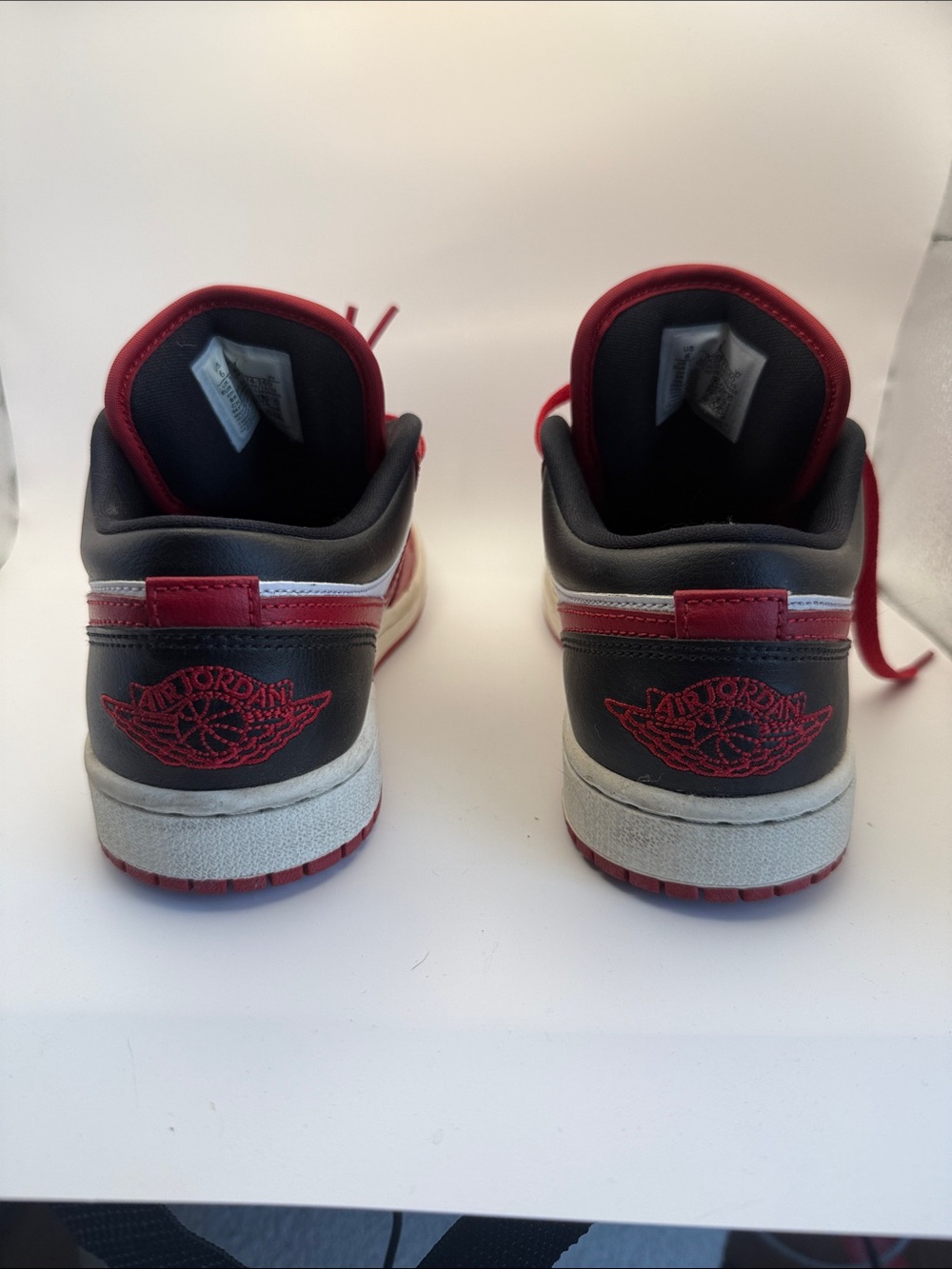 Authentic Nike Air Jordans 1 Women’s Worn Once - Picture 4 of 6